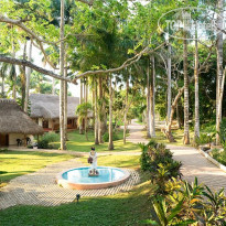 Mayaland Hotel & Bungalows 