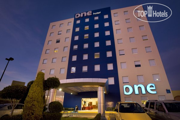 Фотографии отеля  One Queretaro Plaza Galerias 3*