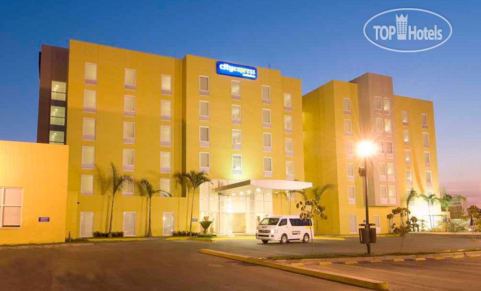 Фотографии отеля  City Express Lazaro Cardenas 4*