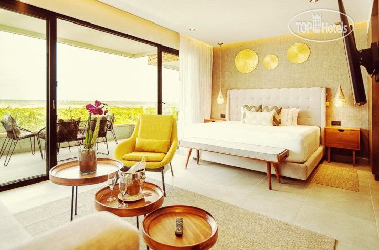 The Fives Oceanfront Puerto Morelos