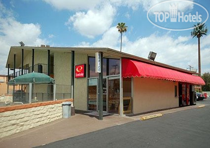 Фотографии отеля  Econo Lodge Bakersfield 2*