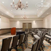 Embassy Suites Mandalay Beach Hotel & Resort