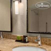Embassy Suites Mandalay Beach Hotel & Resort 
