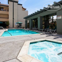 Holiday Inn Express Hotel & Suites Santa Clara - Silicon Valley 