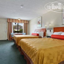 Travelodge Anaheim Inn and Suite on Disneyland Drive 