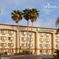 Holiday Inn Express Colton-Riverside North 2*