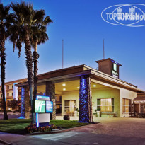 Holiday Inn Express Hotel & Suites Corning 