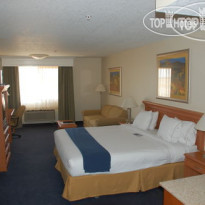 Holiday Inn Express Hotel & Suites Corning 