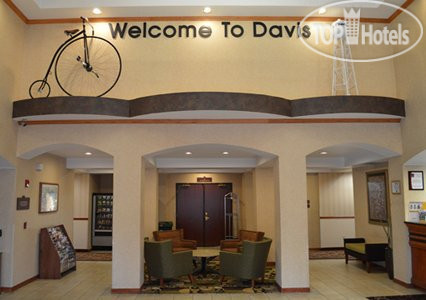 Фотографии отеля  Comfort Suites UC Davis 2*