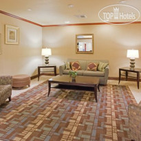 Holiday Inn Express Hotel & Suites Dinuba West 