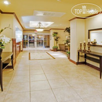 Holiday Inn Express Hotel & Suites Dinuba West 