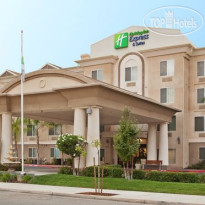 Holiday Inn Express Hotel & Suites Fresno (River Park) Hwy 41