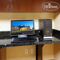 Holiday Inn Express Hotel & Suites Fresno Northwest-Herndon 