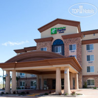 Holiday Inn Express Hotel & Suites Fresno South 2*