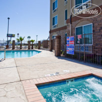 Holiday Inn Express Hotel & Suites Fresno South 