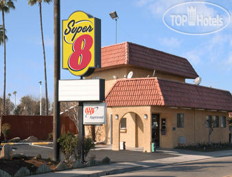 Фотографии отеля  Super 8 Fresno 2*