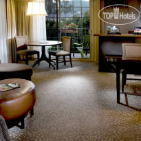 Le Parc Suite Hotel