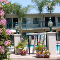 Tarzana Inn