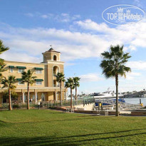 Balboa Bay Resort 