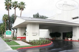 Фотографии отеля  Holiday Inn Hotel & Suites Anaheim (1 Blk Disneyland) 3*