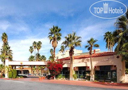 Фотографии отеля  Comfort Inn Palm Springs 2*