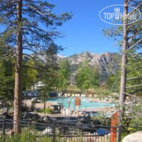 Resort at Squaw Creek Территория отеля