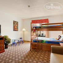 Cortona Inn & Suites Anaheim Resort 