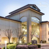 DoubleTree by Hilton Ontario Airport 