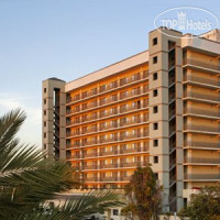 Clarion Hotel South Bay 3*