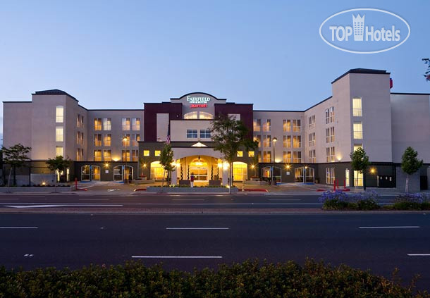 Фотографии отеля  Fairfield Inn & Suites by Marriott San Francisco Airport/Millbrae 3*