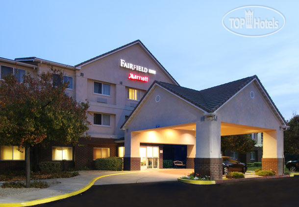 Фотографии отеля  Fairfield Inn by Marriott Roseville 3*