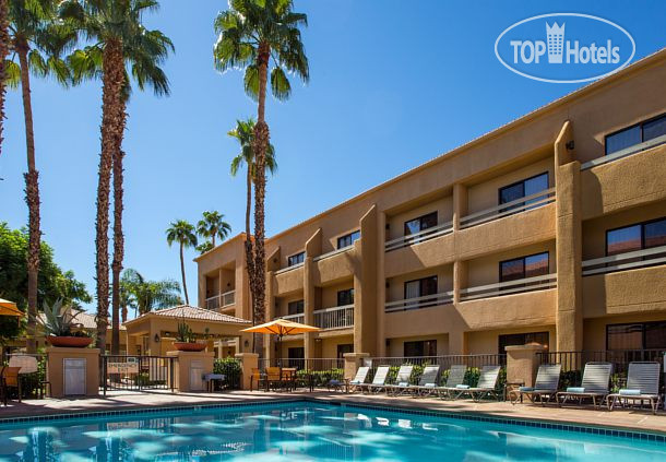 Фотографии отеля  Courtyard by Marriott Palm Springs 3*