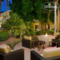 Courtyard by Marriott Palm Springs 