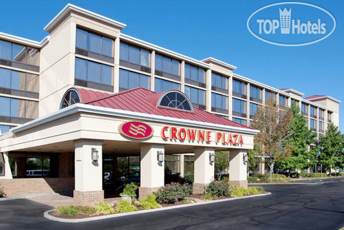 Photos Crowne Plaza Cleveland Airport