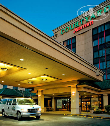 Фото Courtyard New York LaGuardia Airport