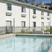 Travelodge Inn and Suites Pensacola 