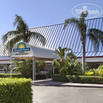 Days Inn West Palm Beach отель