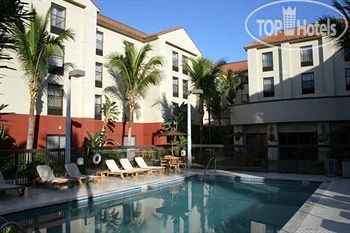 Фотографии отеля  Hampton Inn & Suites Fort Myers Beach/Sanibel Gateway 3*