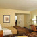 Paramount Plaza Hotel & Suites 