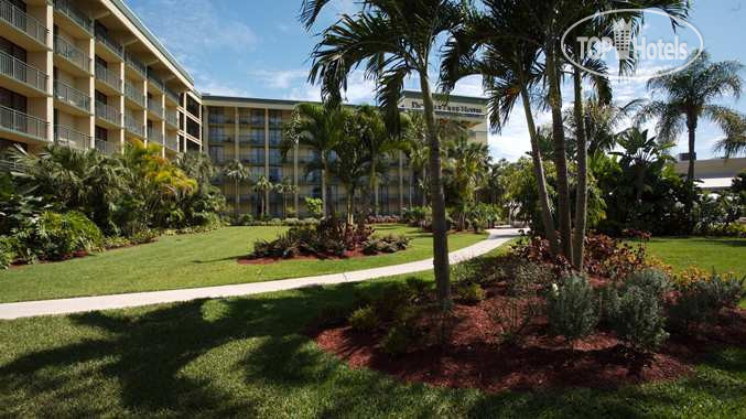 Фотографии отеля  DoubleTree by Hilton Hotel & Executive Meeting Center Palm Beach Gardens 3*