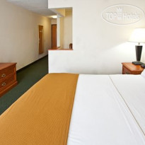 Holiday Inn Express Vero Beach-West (I-95) 