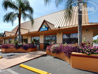 Фотографии отеля  Days Inn Tampa / West of Busch Gardens 2*