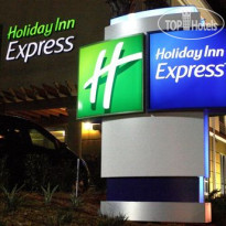 Holiday Inn Express Jacksonville Beach 