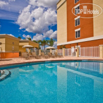 Holiday Inn Express Hotel & Suites Port St. Lucie West 