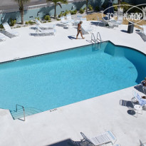 Barefoot Beach Resort Hotel 