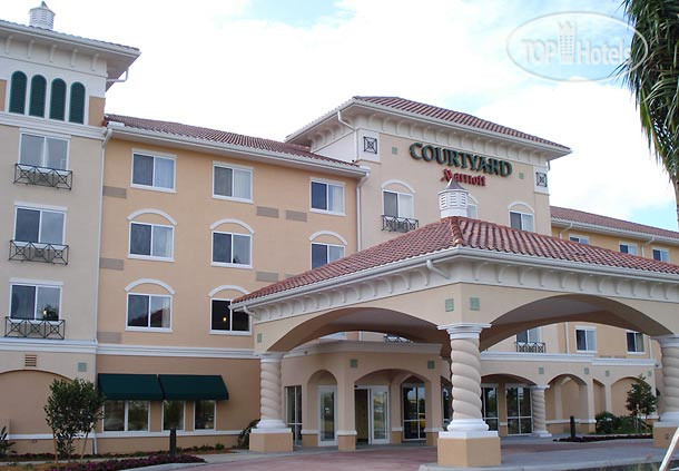 Фотографии отеля  Courtyard Fort Myers at I-75 and Gulf Coast Town Center 3*