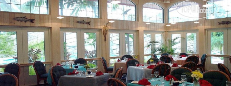 Radisson Resort at the Port