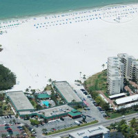 Holiday Inn Fort Myers Beach 3*