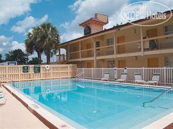 Фотографии отеля  La Quinta Inn Jacksonville Baymeadows 2*