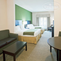 Holiday Inn Express & Suites Marathon 